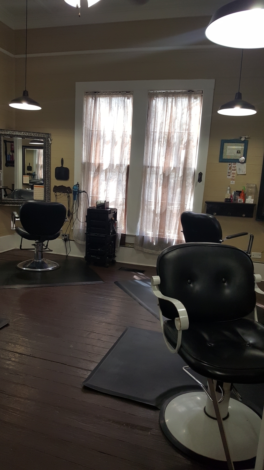 Kutula Hair And Nail Salon In Belton TX Vagaro